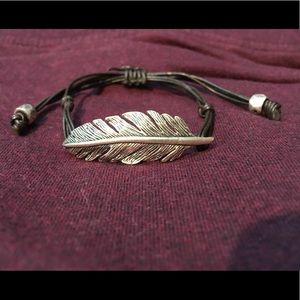 Fossil silver color feather bracelet